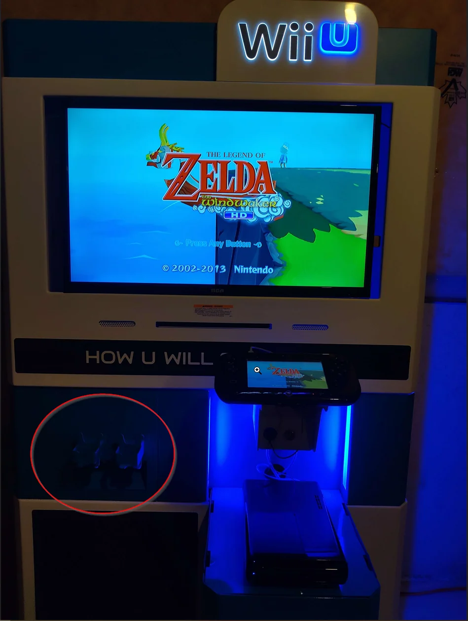  Nintendo Wii U Kiosk [CA]