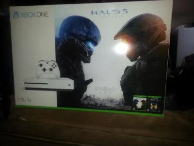  Microsoft Xbox One S Halo 5 + The Master Chief Collection