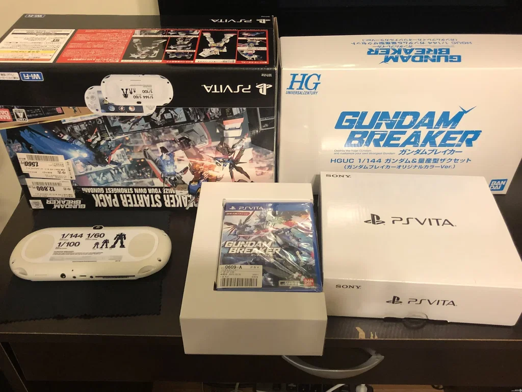 Consolevariations - Sony PS Vita Slim Gundam Breaker Starter Pack
