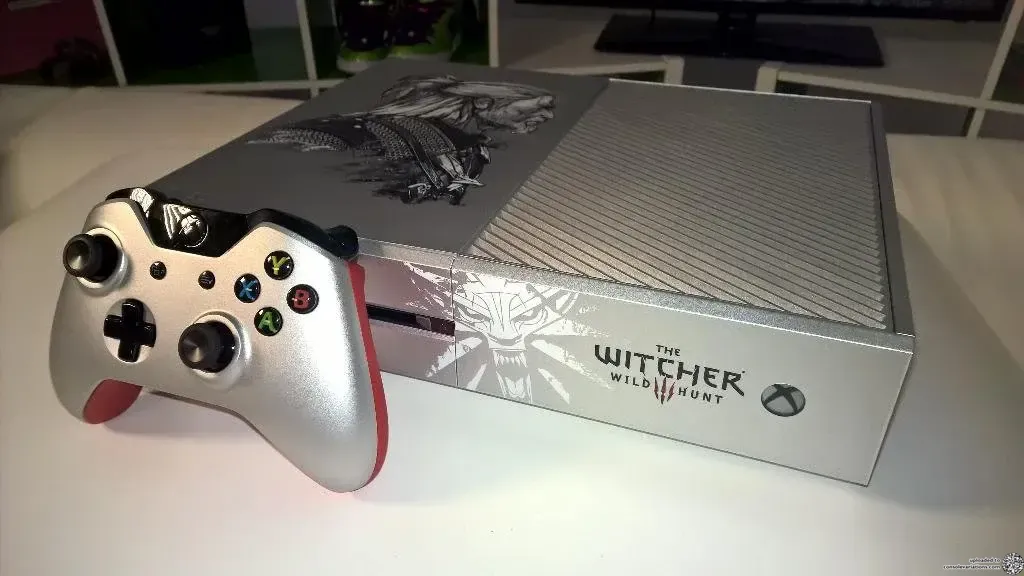 もん！XBOX ONE ウィッチャー3セット Consolevariations - Microsoft Xbox One The Witcher 3 Console