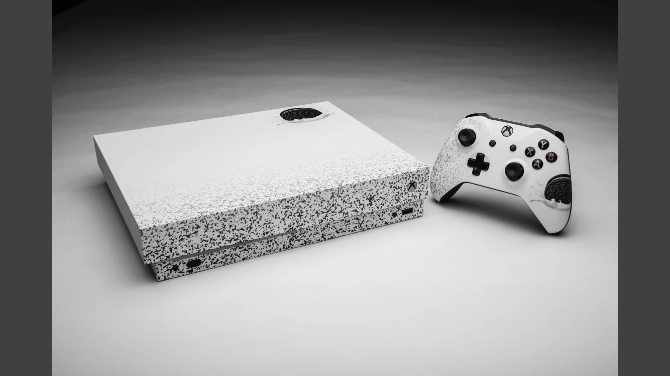  Microsoft Xbox One X Oreo Console