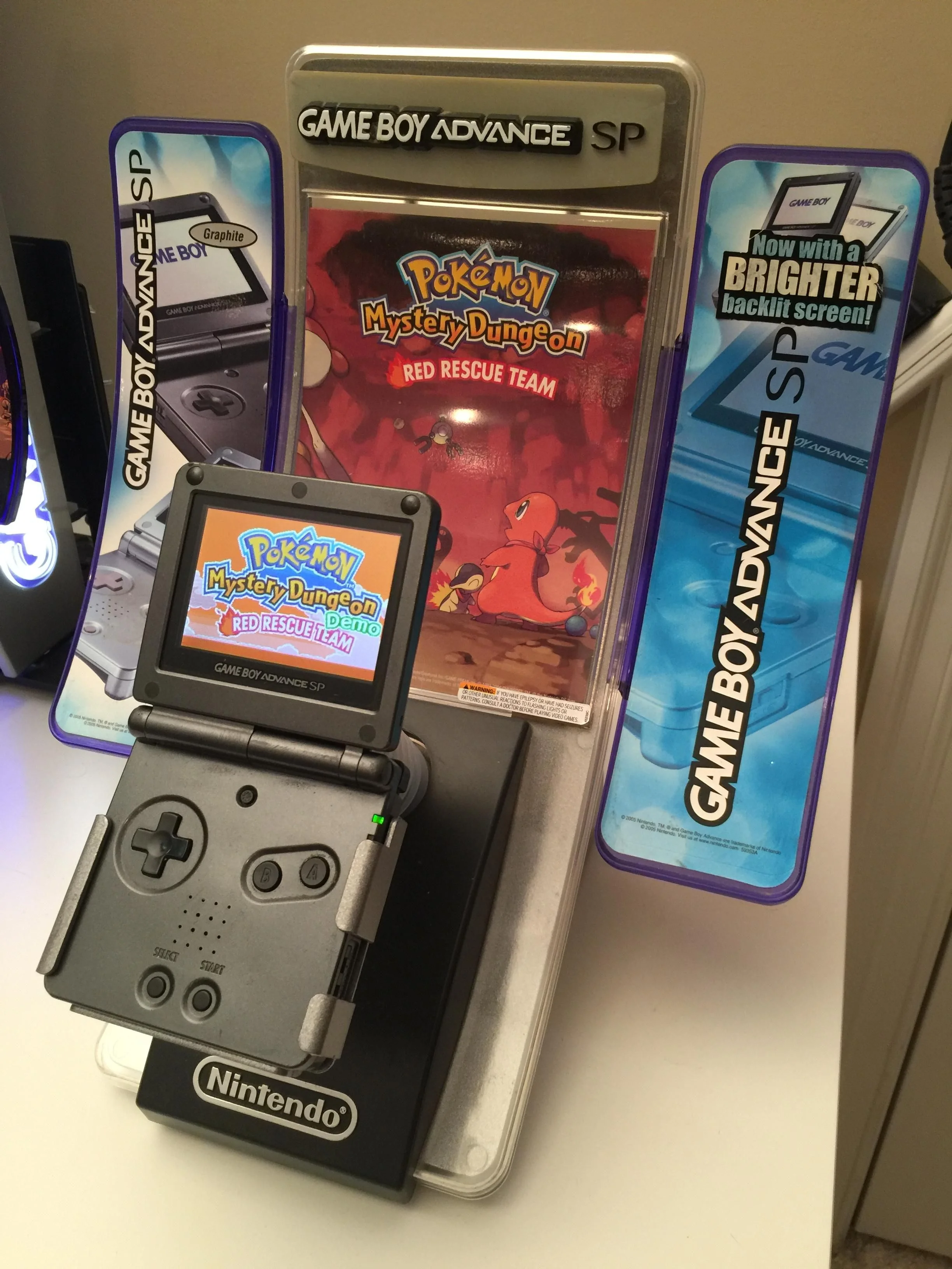  Nintendo Game Boy Advance SP Pokémon Mystery Dungeon Kiosk
