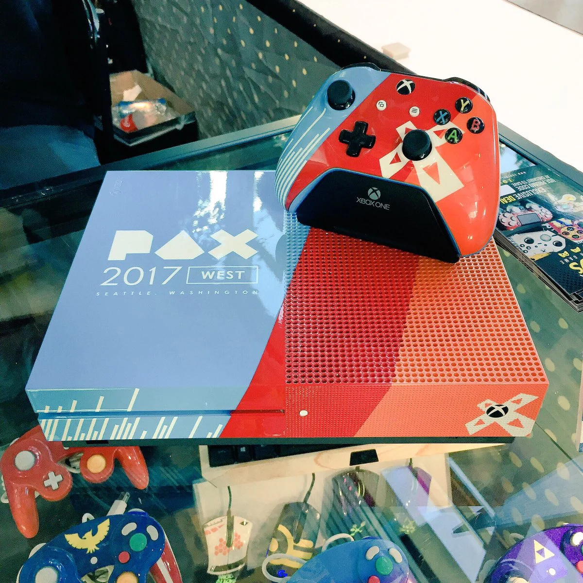  Microsoft Xbox One S Pax West 2017 Console