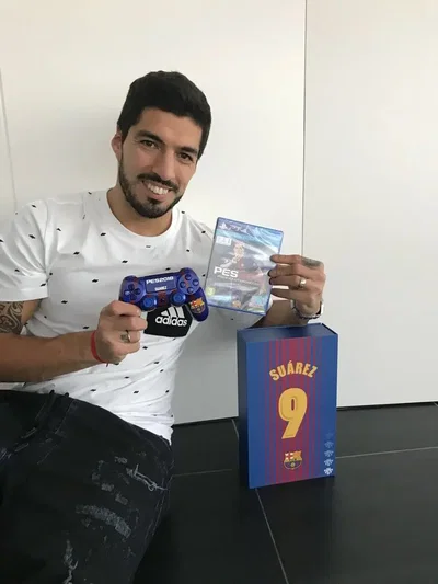 Sony PlayStation 4 Pes 2018 Suarez Controller