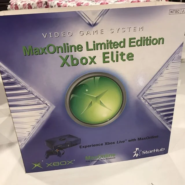  Microsoft Xbox MaxOnline Limited Edition Bundle