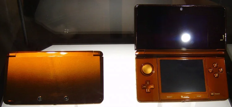  Nintendo 3DS Orange Console