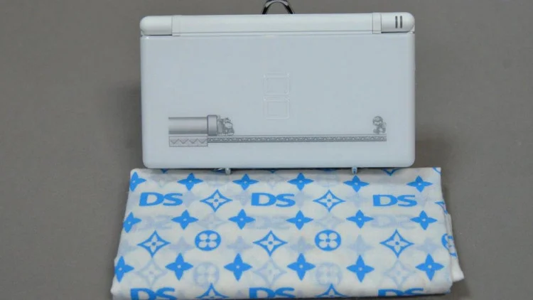  Nintendo DS Lite Mario VS Donkey Kong Console