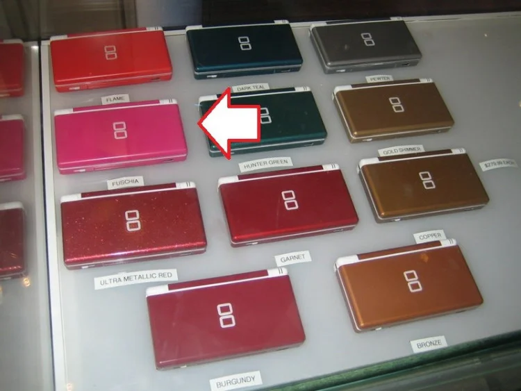  Nintendo DS Lite World Store Fuchsia Console