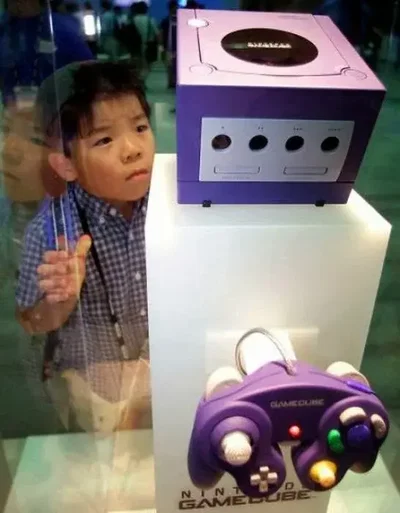 Nintendo GameCube Spaceworld 2000 Console