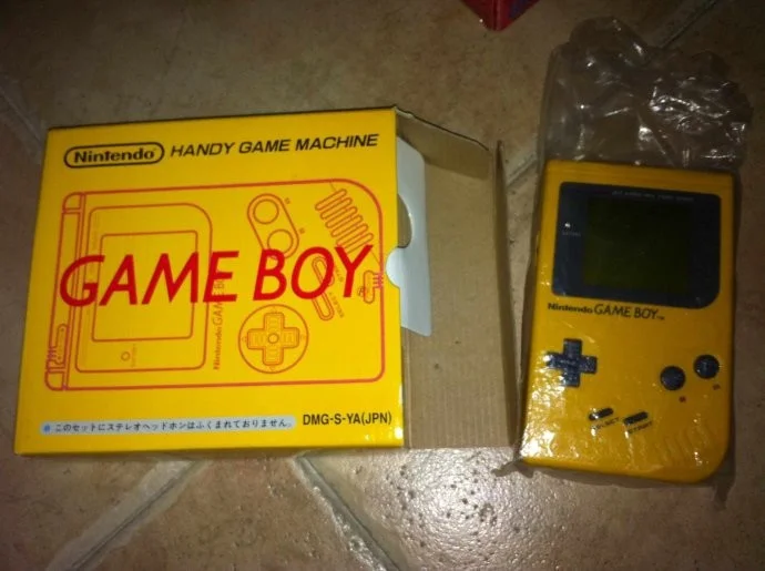  Nintendo Game Boy Vibrant Yellow Console [JP]