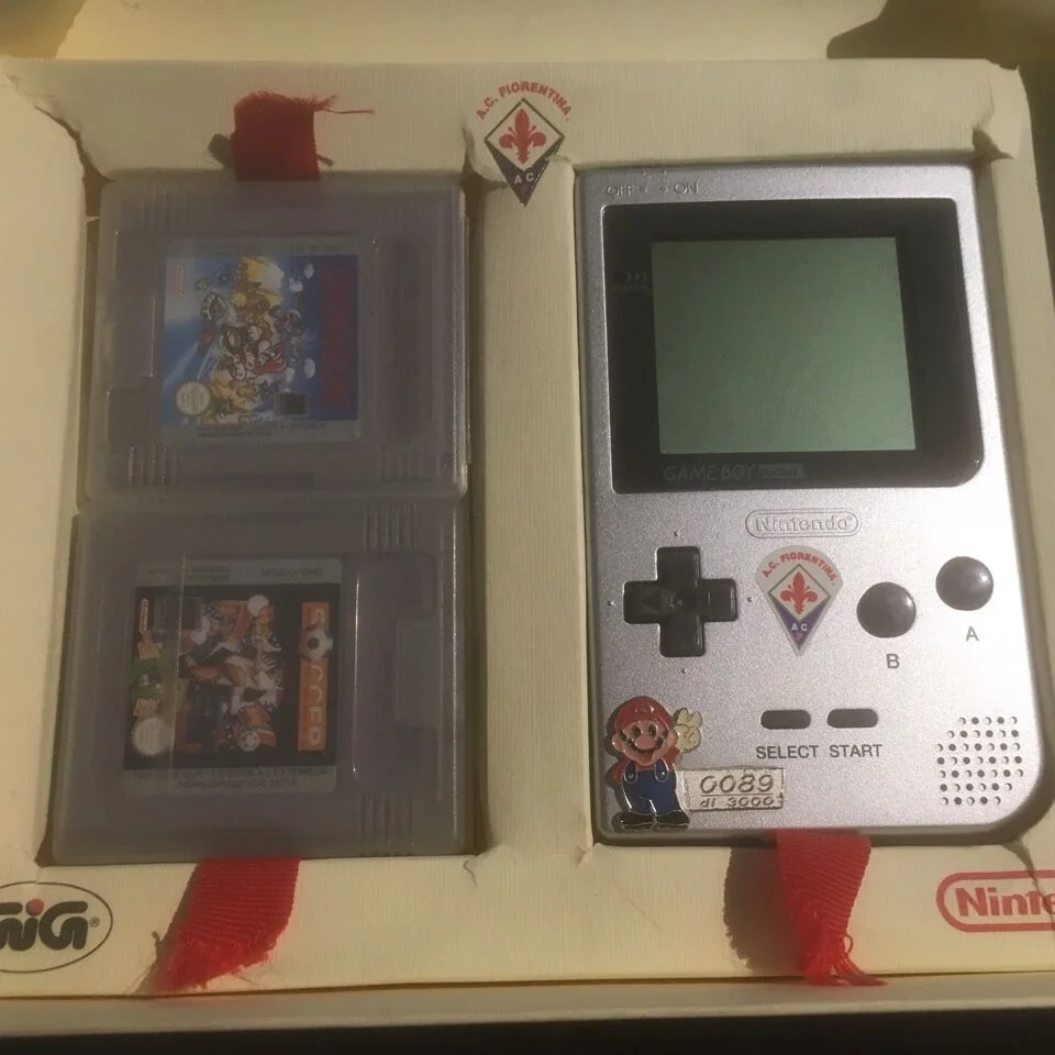  Nintendo Game Boy Pocket A.C. Fiorentina LE Console
