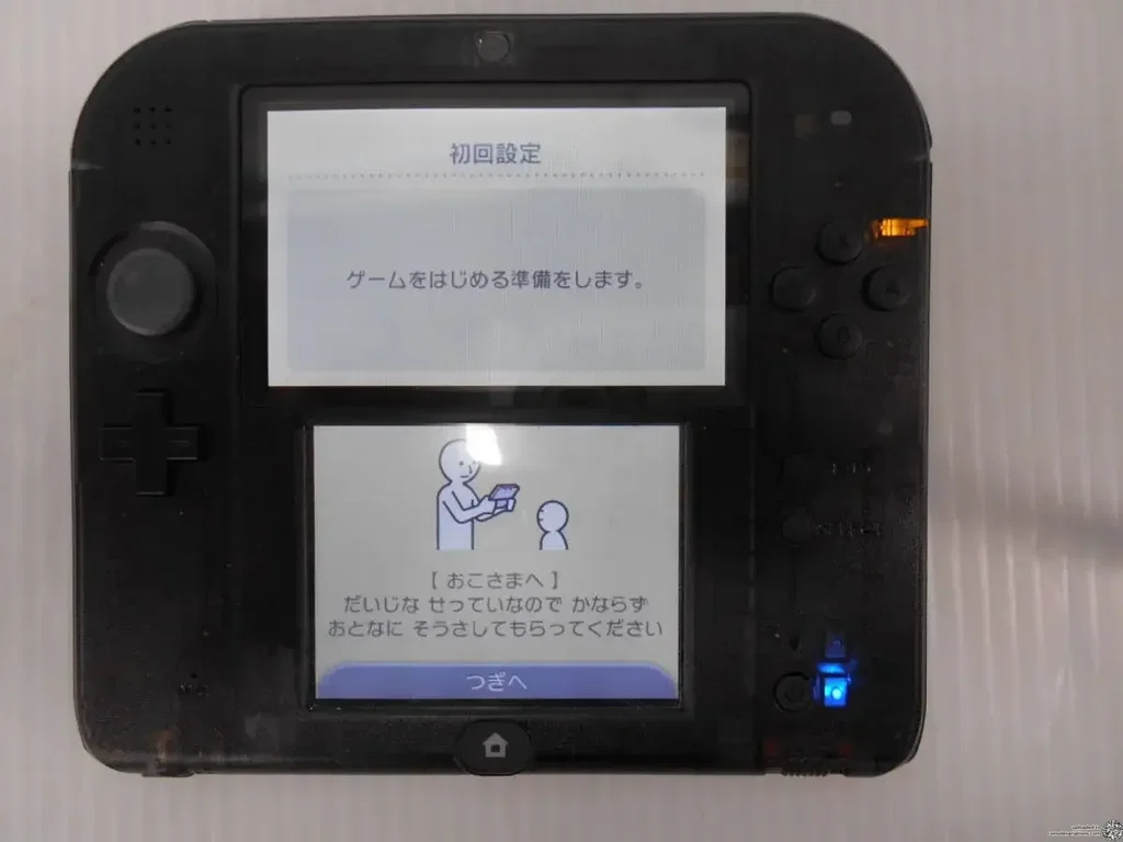 Consolevariations - Nintendo 2DS Clear Black Console