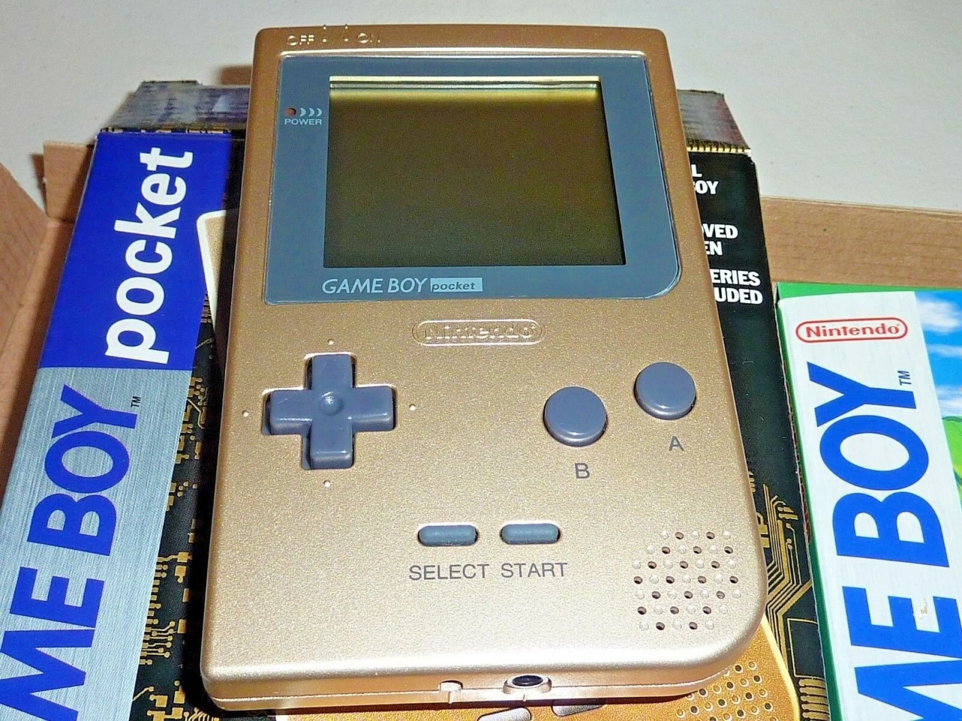  Nintendo Game Boy Pocket Gold Console [AUS]