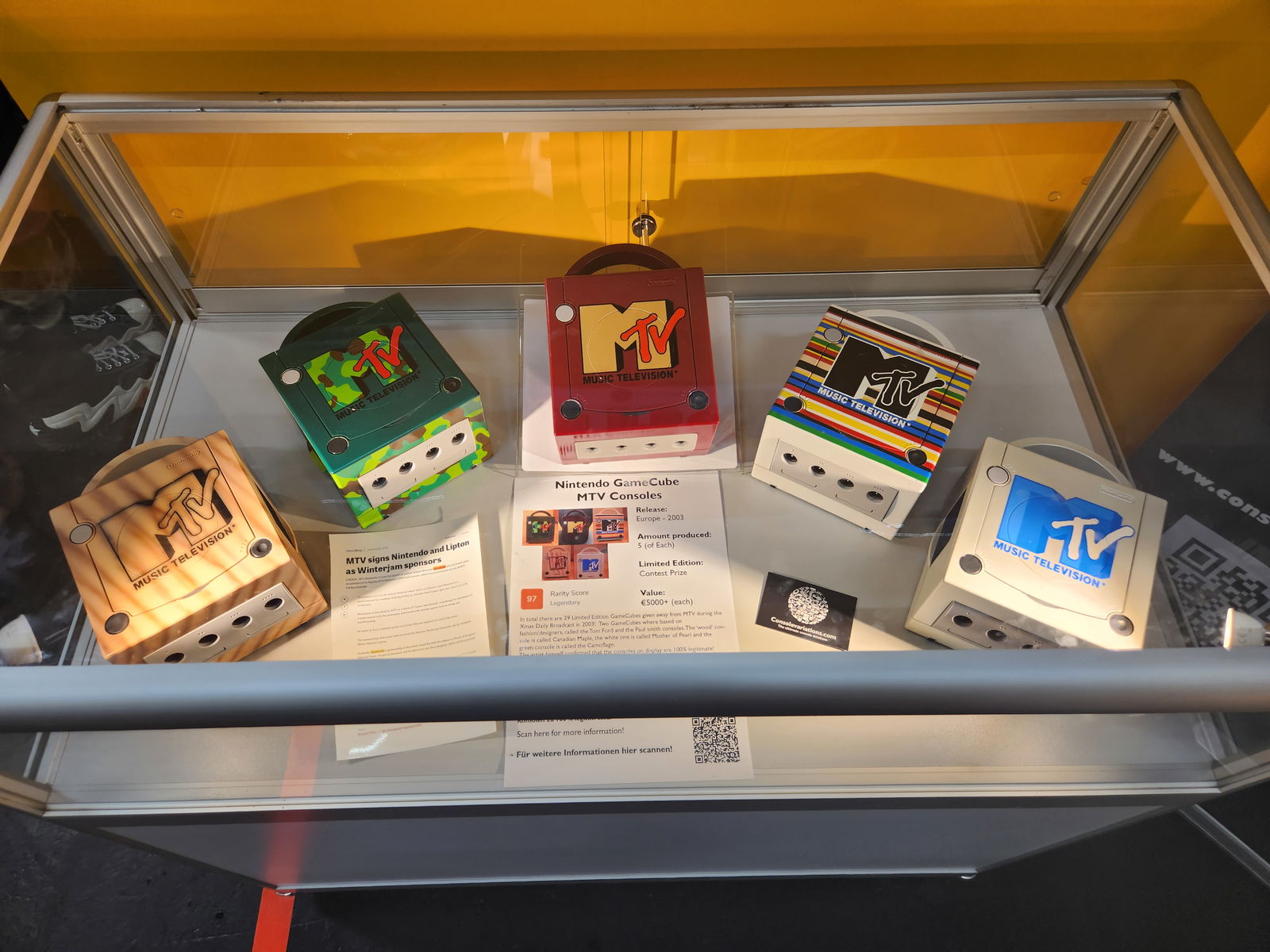 Nintendo MTV Gamecubes at Gamescom