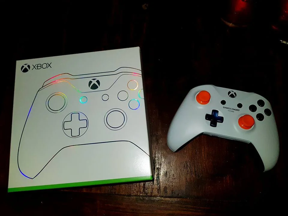 The Xbox One Gamescom2017 Controller
