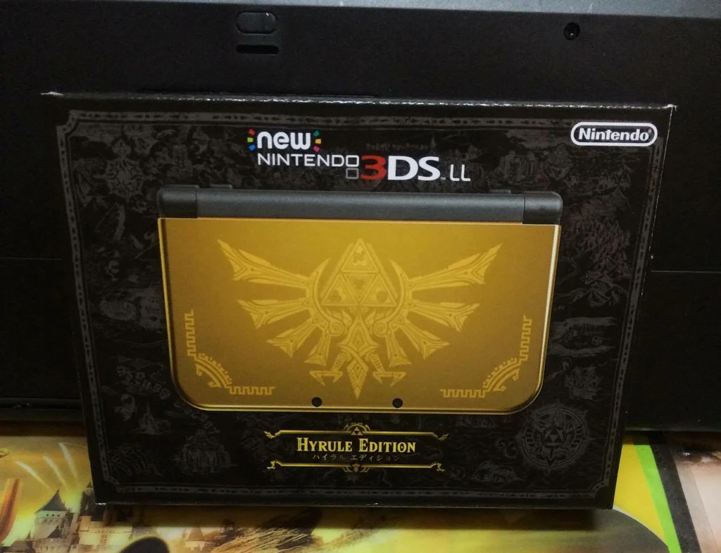 Honorable Mention: NEW Nintendo 3DS LL/XL Hyrule Edition