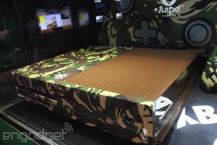 Camouflage Xbox One from Aape Detail 3