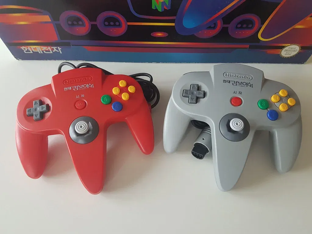 N64 Hyundai Comboy Controllers