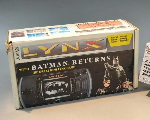 Atari Lynx 
Model 2 Batman Returns Bundle