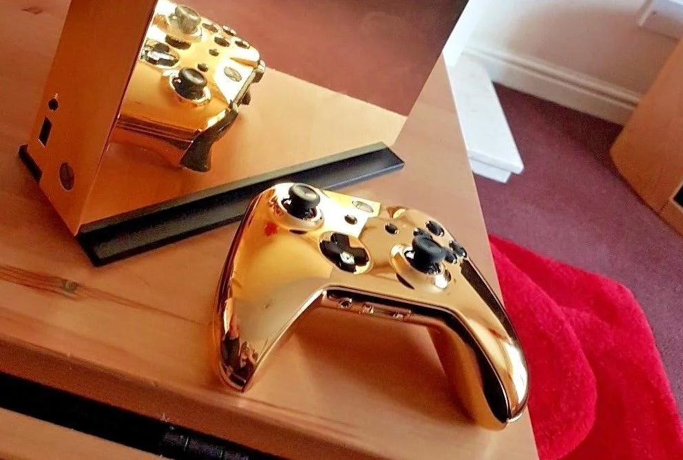 24 karat gold plated Project Scorpio Edition Xbox One X  Detail 3